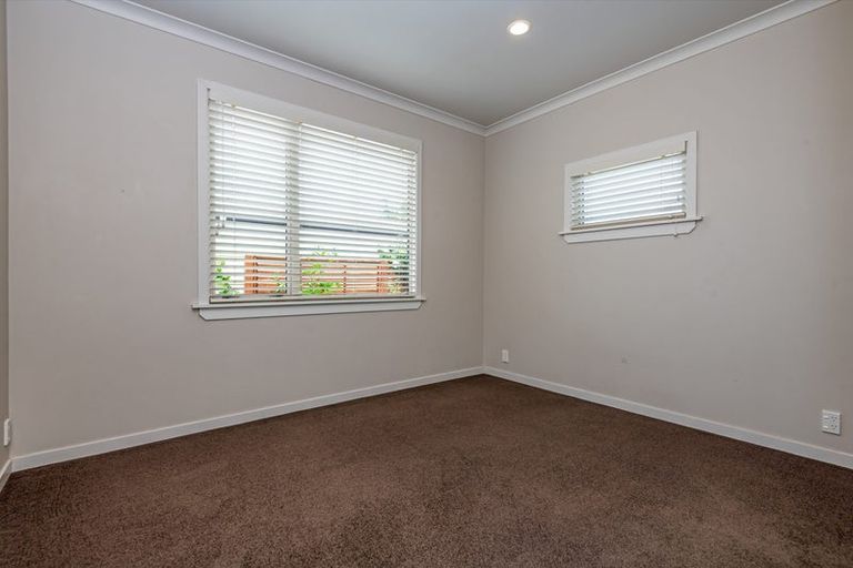 Photo of property in 31 Puriri Terrace, Roslyn, Palmerston North, 4414