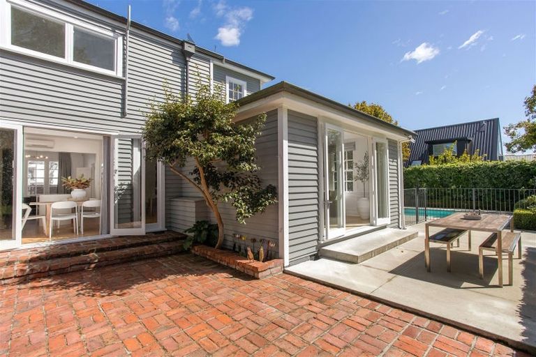 Photo of property in 54 Fendalton Road, Fendalton, Christchurch, 8014