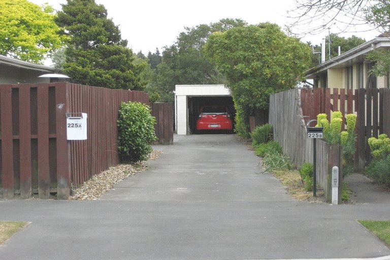 Photo of property in 225a Queenspark Drive, Parklands, Christchurch, 8083