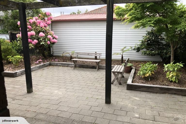 Photo of property in 2/80 Perry Street, Papanui, Christchurch, 8053