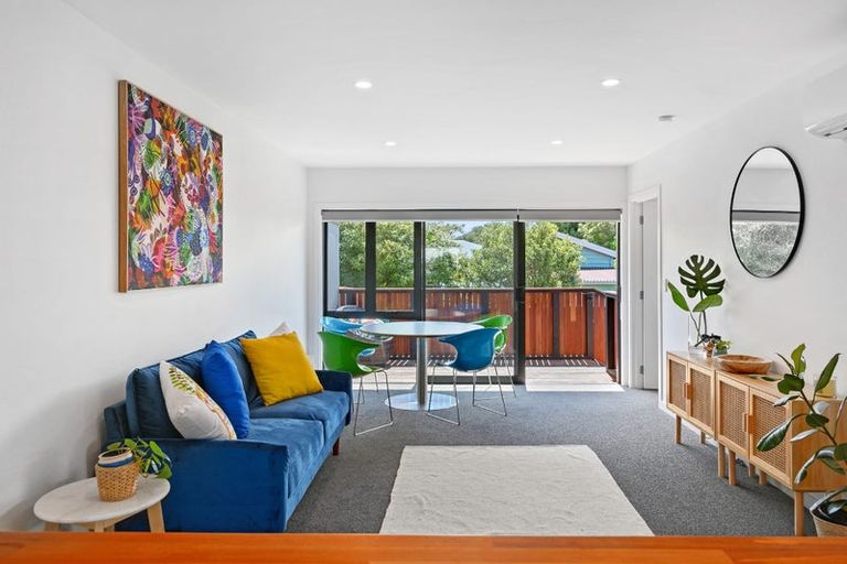 Photo of property in 2/71b Main Road, Redcliffs, Christchurch, 8081