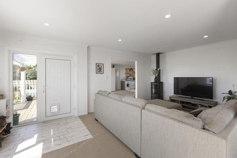 Photo of property in 57c Anglers Avenue, Warea, New Plymouth, 4381