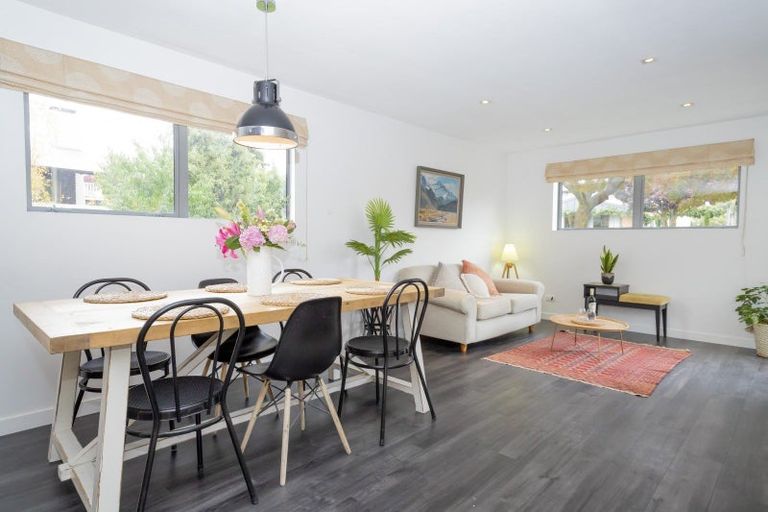 Photo of property in 8 Bracken Street, Arrowtown, 9302