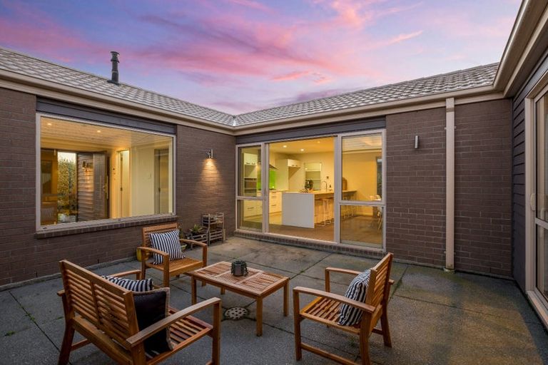 Photo of property in 17 Conie Glen Lane, Broomfield, Christchurch, 8042