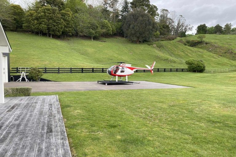 Photo of property in 28 Te Moenga Park, Acacia Bay, Taupo, 3330