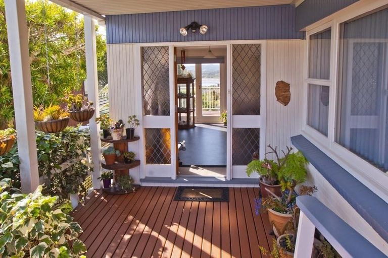 Photo of property in 1/99 Pah Road, Cockle Bay, Auckland, 2014