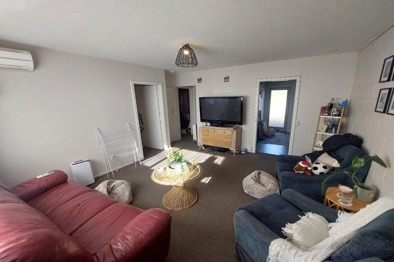 Photo of property in 2/79 Champion Street, Edgeware, Christchurch, 8013