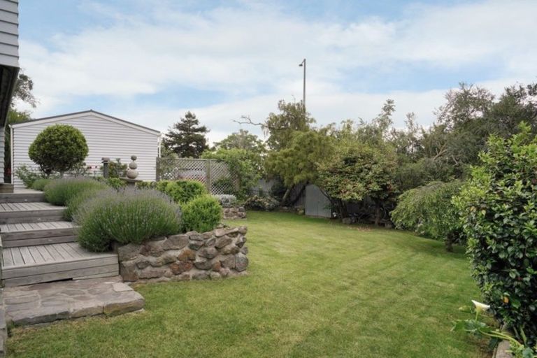 Photo of property in 3 Hackthorne Road, Cashmere, Christchurch, 8022