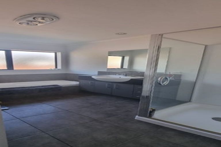 Photo of property in 43 Onslow Road, Lake Hayes, Queenstown, 9304