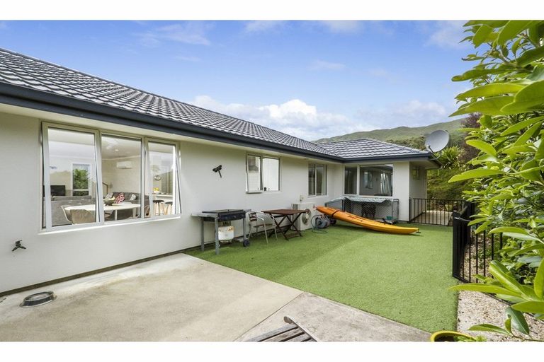 Photo of property in 2 Kowhatu Grove, Pohara, Takaka, 7183