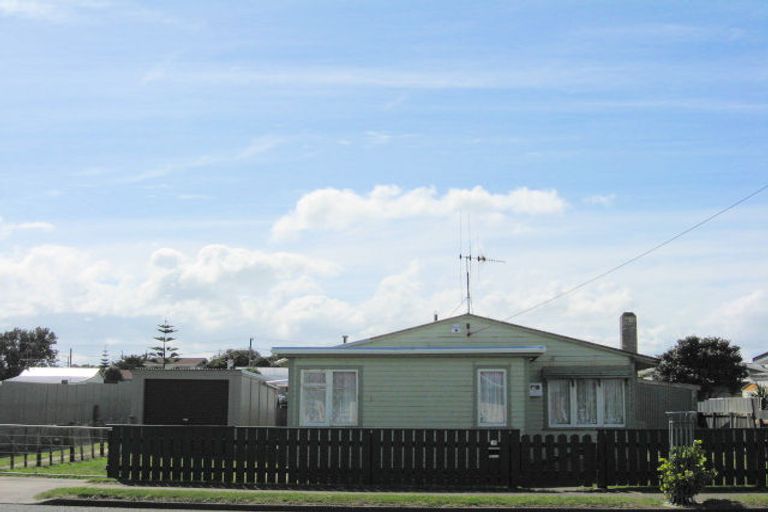 Photo of property in 10a Cornfoot Street, Castlecliff, Whanganui, 4501