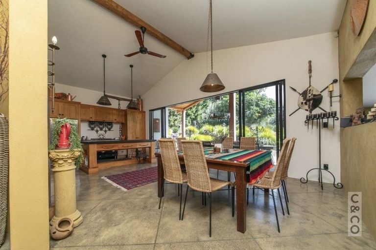 Photo of property in 101 Riverhead Road, Kumeu, 0892