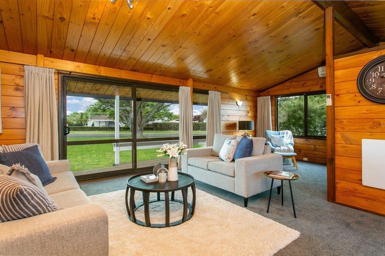 Photo of property in 36 Browning Street, Leamington, Cambridge, 3432