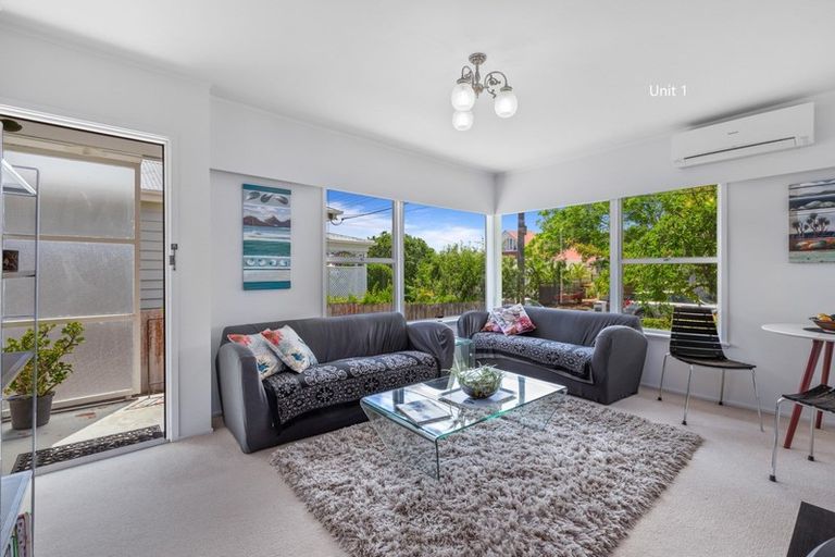 Photo of property in 1/1 Cambria Road, Devonport, Auckland, 0624