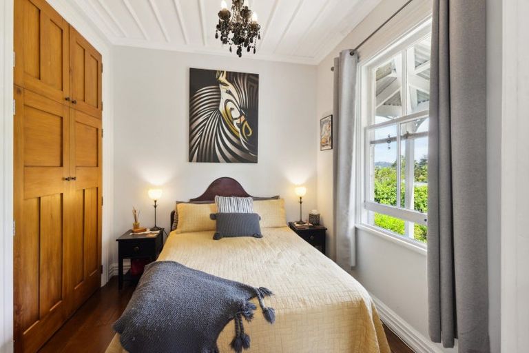 Photo of property in 15 Pomare Road, Russell, 0202