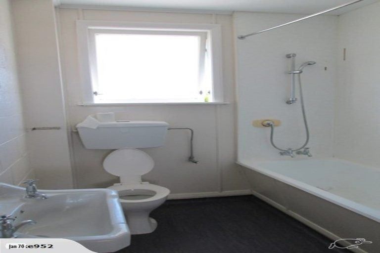 Photo of property in 409-419 Lowe Street, Camberley, Hastings, 4120