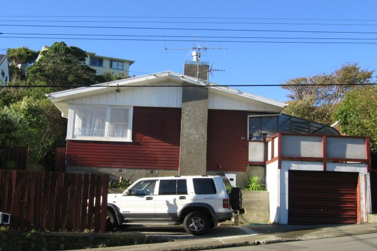 Photo of property in 60 Catherine Crescent, Paparangi, Wellington, 6037