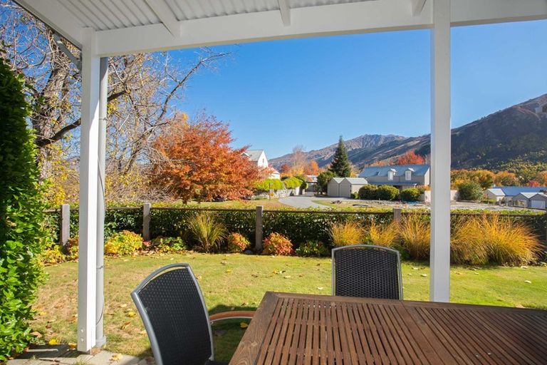 Photo of property in Millbrook Resort, 28 Settlers Way, Arrowtown, 9371