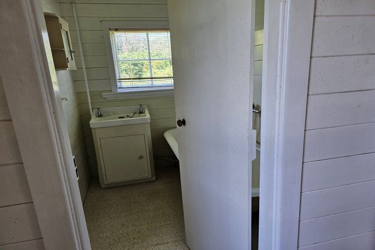 Photo of property in 52 Carthew Street, Okato, 4335