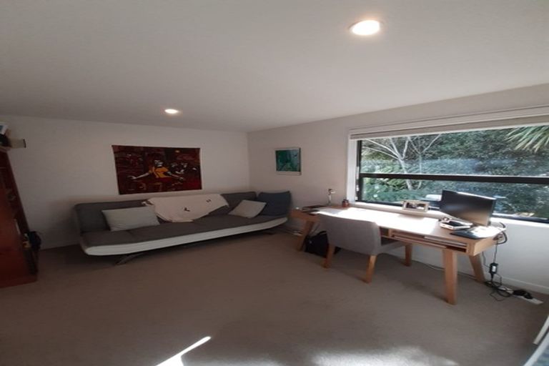 Photo of property in 15/8 Thatcher Crescent, Crofton Downs, Wellington, 6035