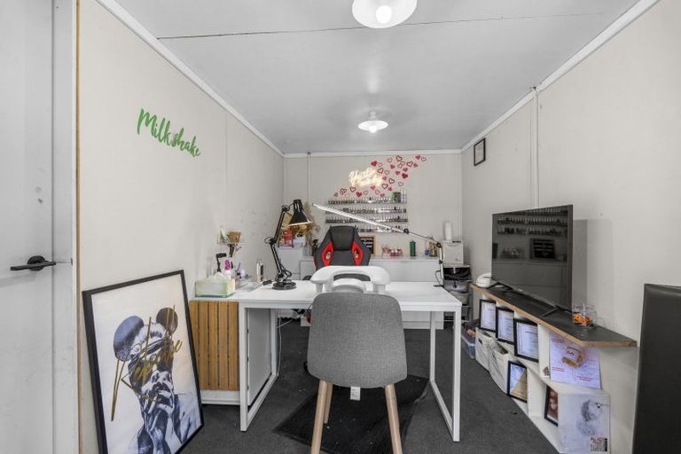 Photo of property in 21 Strange Street, Waitara, 4320