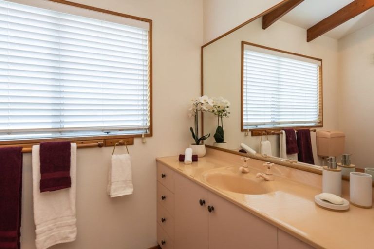 Photo of property in 28a Grassmere Street, Papanui, Christchurch, 8052