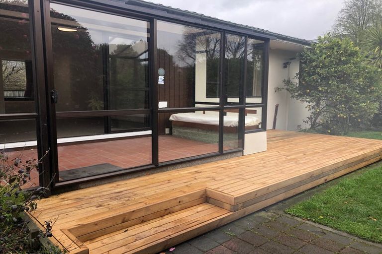 Photo of property in 3 Siska Place, Upper Riccarton, Christchurch, 8041