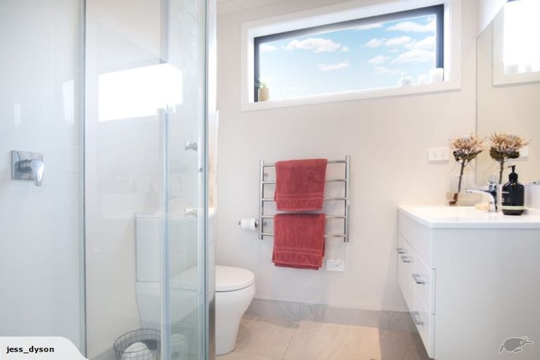 Photo of property in 14 Uku Lane, Hobsonville, Auckland, 0616