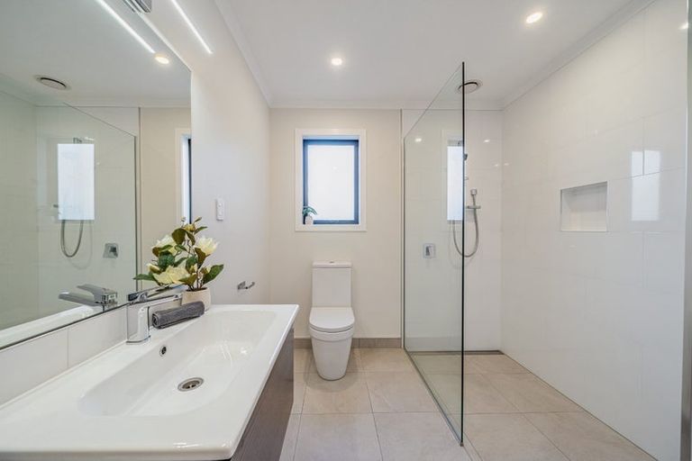 Photo of property in 18 Aston Crescent, Wallaceville, Upper Hutt, 5018