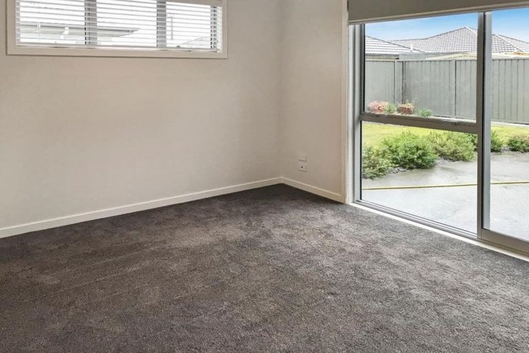 Photo of property in 7 Manganui Place, Te Awa, Napier, 4110