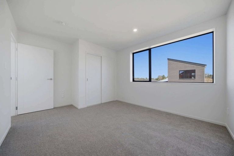 Photo of property in 6 Stableford Crescent, Opaheke, 2113