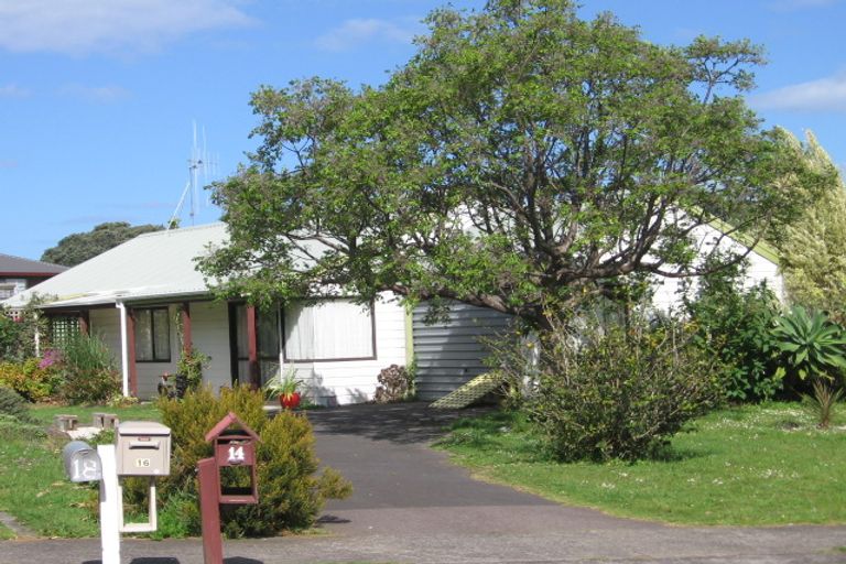 Photo of property in 14 Pohutukawa Drive, Athenree, Katikati, 3177