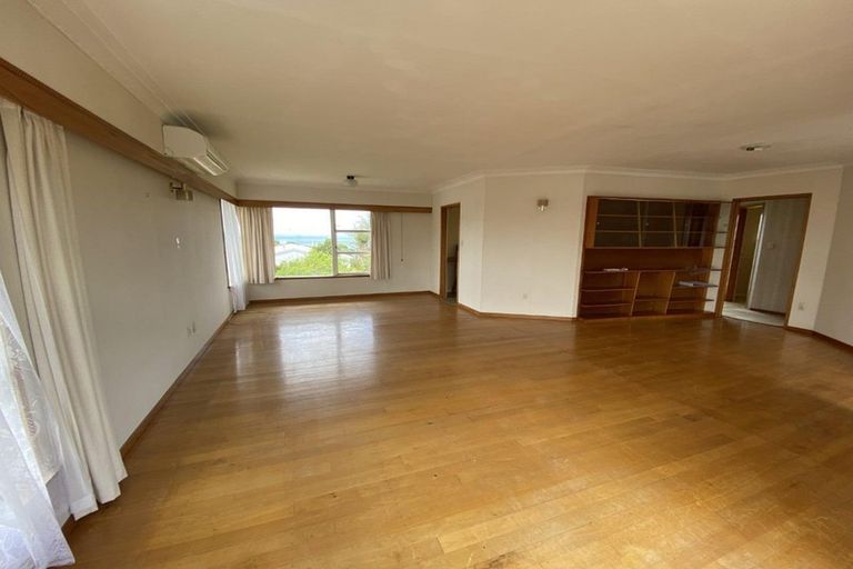 Photo of property in 39 Toroa Street, Torbay, Auckland, 0630