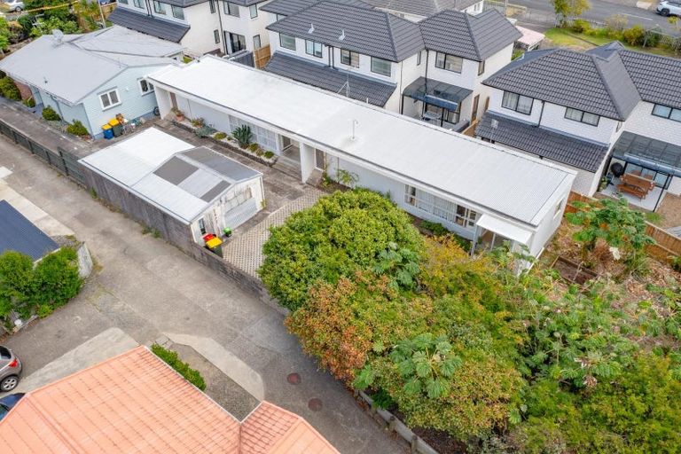 Photo of property in 3/127 Seabrook Avenue, New Lynn, Auckland, 0600