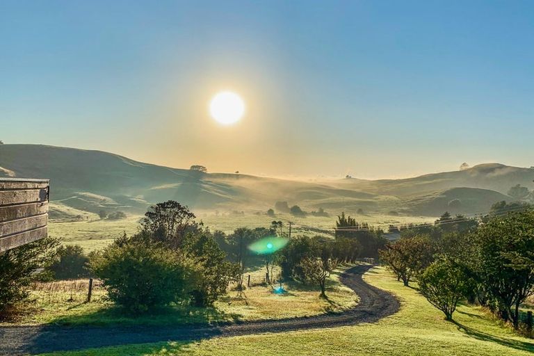 Photo of property in 2 Oakleigh Rise, Oakleigh, Whangarei, 0171