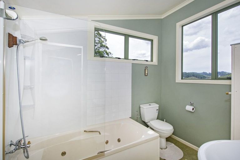 Photo of property in 3 Oakura Road, Oakura, Hikurangi, 0184