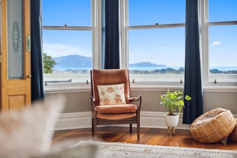 Photo of property in 14 Kea Street, Waikanae, 5036