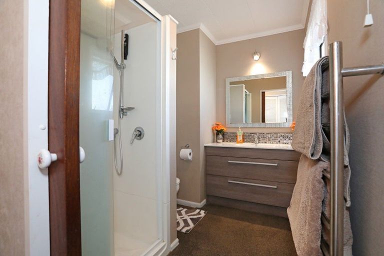 Photo of property in 19 Park View Avenue, Feilding, 4702