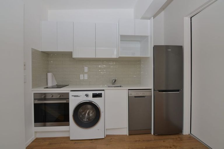 Photo of property in 3c Epuni Street, Hutt Central, Lower Hutt, 5011