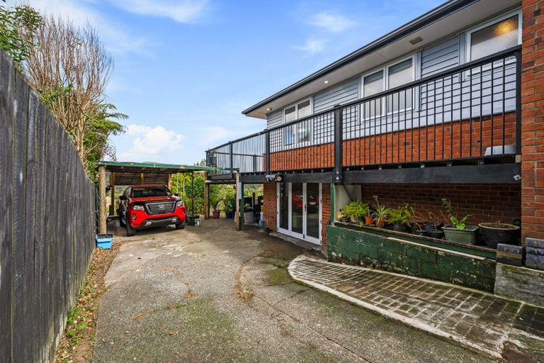 Photo of property in 9 Burnham Road, Waitakere, Auckland, 0816