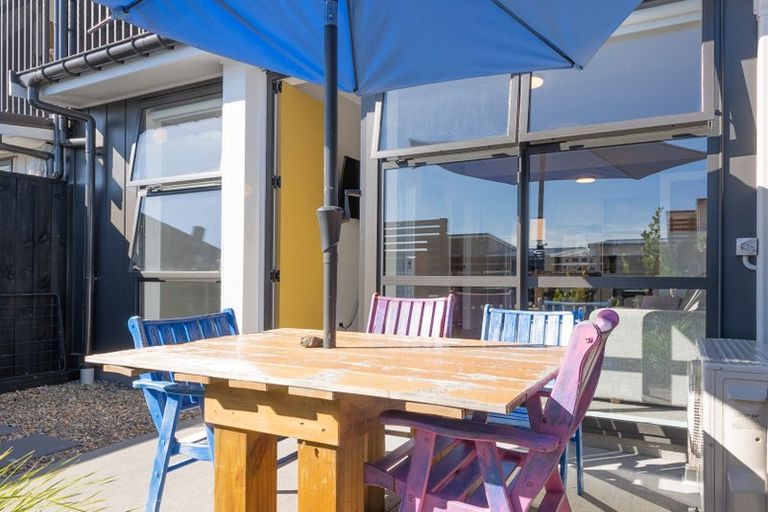 Photo of property in 7 Whiri Lane, Hobsonville, Auckland, 0616