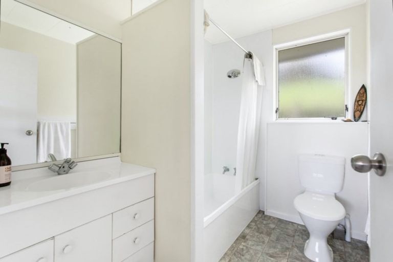 Photo of property in 179 Taiapa Road, Muriwai, Waimauku, 0881