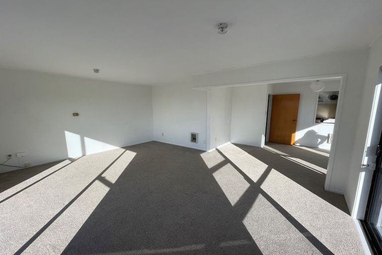 Photo of property in 11a Orewa Heights Crescent, Orewa, 0931