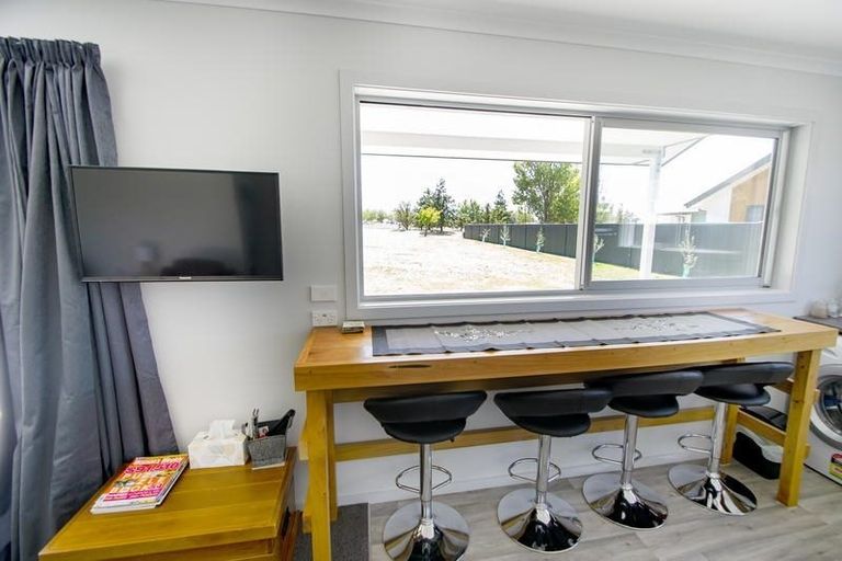 Photo of property in 20 Pisa Moorings Road, Mount Pisa, Cromwell, 9383