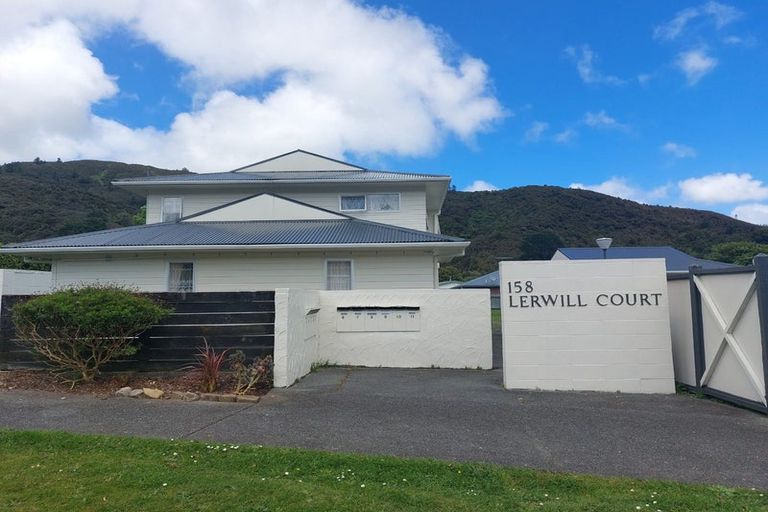 Photo of property in 11/158 Rata Street, Naenae, Lower Hutt, 5011