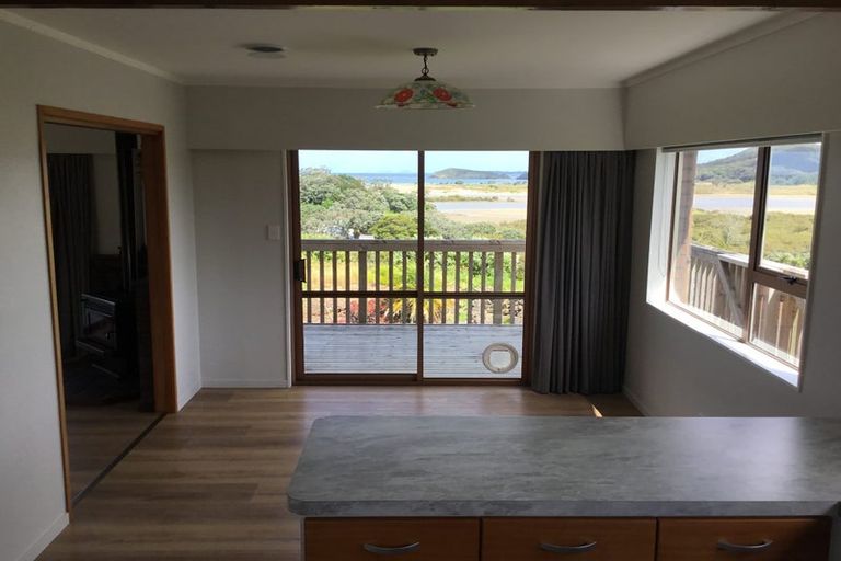 Photo of property in 21 Kakariki Road, Ngunguru, Whangarei, 0173