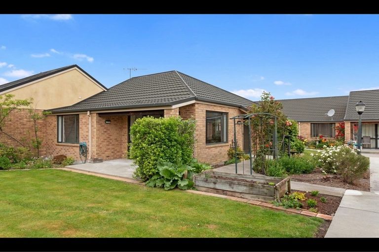 Photo of property in 13 Wiltshire Retirement Village, Rangiora, 7400