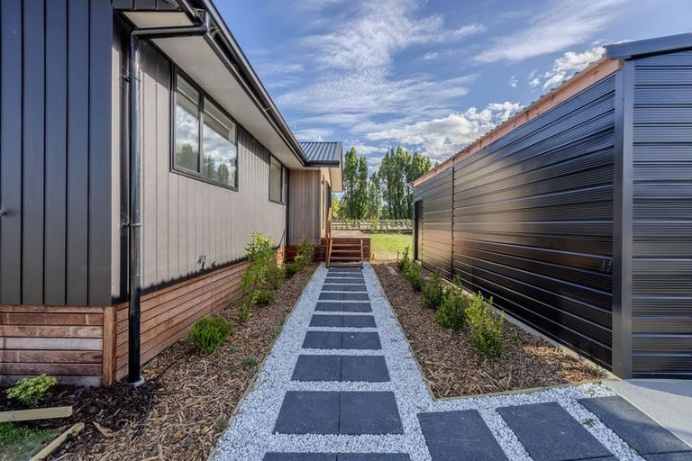 Photo of property in 15 Rubus Street, Wanaka, 9382