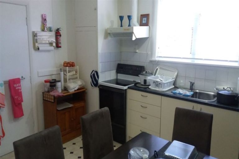 Photo of property in 2/45 Dickson Crescent, Hornby, Christchurch, 8042