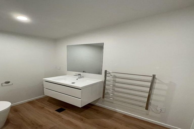 Photo of property in 12/33 Raukawa Street, Stokes Valley, Lower Hutt, 5019